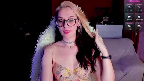 Ellie online show from 03.12.25