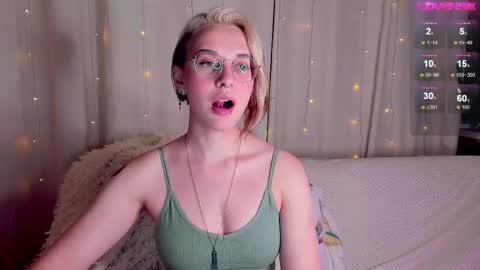 Ellie online show from 11.03.25