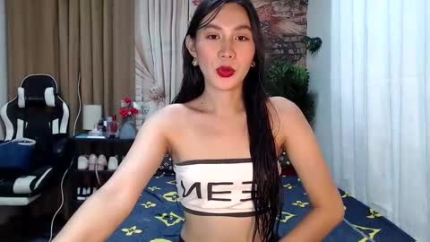 Snapshot of cassydeluxe chatting on 10.14.25 Cassy online show from 10.14.25