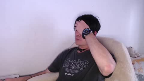 Snapshot of casteryx chatting on 11.02.25 Juan online show from 11.02.25