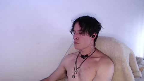 Snapshot of casteryx chatting on 11.07.25 Juan online show from 11.07.25