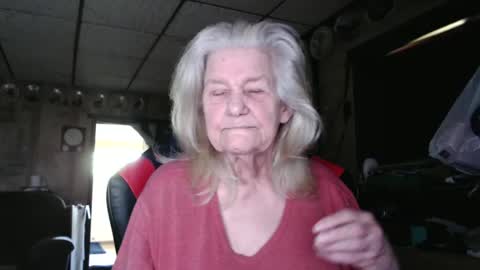 cat online show from 10.03.25