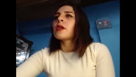 cat woman05 online show from 12.29.24