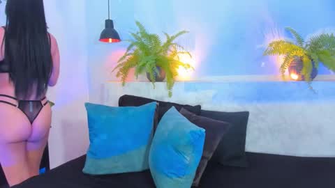 Snapshot of cata_gil1 chatting on 10.11.25 cata_gil1 online show from 10.11.25