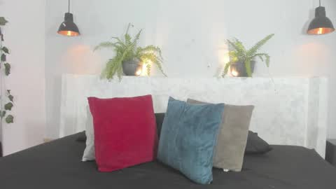 Snapshot of cata_gil1 chatting on 11.08.25 cata_gil1 online show from 11.08.25