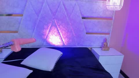 Snapshot of cata_monrey chatting on 10.02.25 cata_monrey online show from 10.02.25