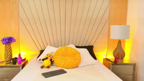 Dani   online show from 10.21.25