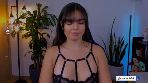 Snapshot of catalella_01 chatting on 09.21.25 MACARENA online show from 09.21.25