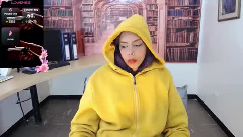 Queen Catalella online show from 12.19.25