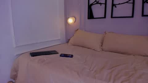 Cataleya online show from 10.25.25