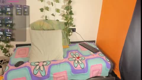 cataleya19__ online show from 02.20.25