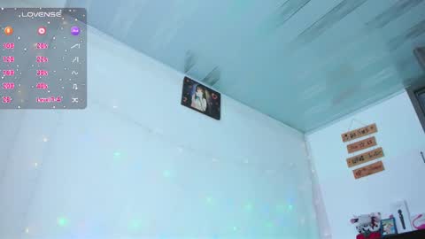 Flor....... online show from 02.27.25