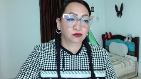 isabel online show from 03.06.25