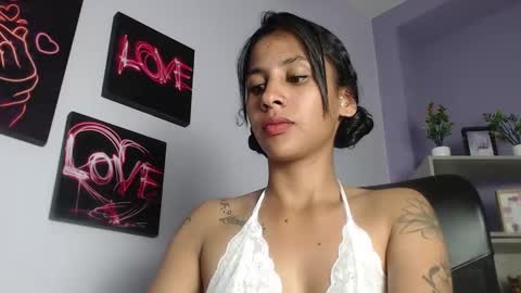 Snapshot of cataleya_brunethe chatting on 12.19.24 cataleya_brunethe online show from 12.19.24