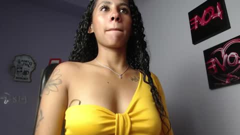 Snapshot of cataleya_brunethe chatting on 01.20.25 cataleya_brunethe online show from 01.20.25
