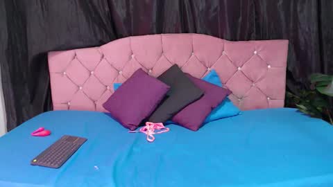 Cata Prins  online show from 10.02.25