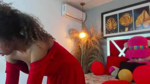 Snapshot of cataleyah_0726 chatting on 02.15.25 cata online show from 02.15.25