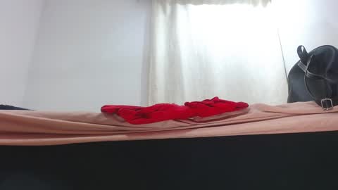 Snapshot of cataleyalove_ady chatting on 01.15.25 cataleyalove_ady online show from 01.15.25