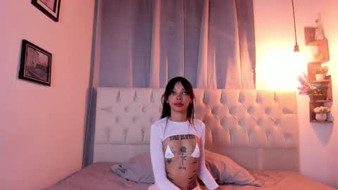 Snapshot of catalina_llanos chatting on 02.14.25 Catalina 3 online show from 02.14.25