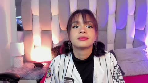 Cat  online show from 12.19.24