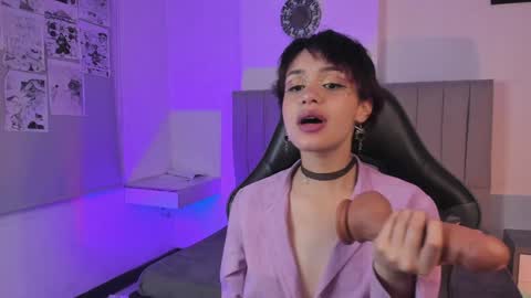 Cat  online show from 01.22.25