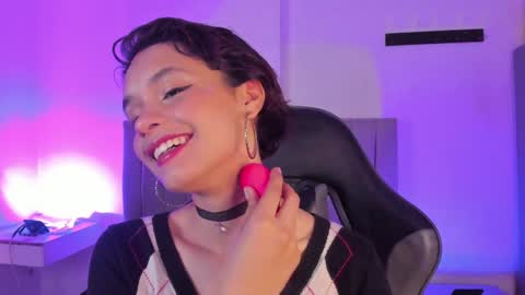 Cat  online show from 02.07.25