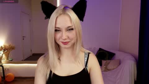 Anna  online show from 11.28.25