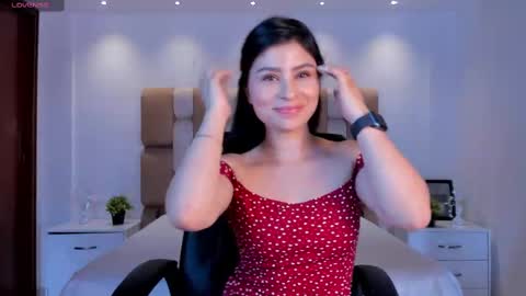 Catalina Santana online show from 09.17.25