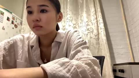 Snapshot of catherinepirs chatting on 05.04.26 catherinepirs online show from 05.04.26