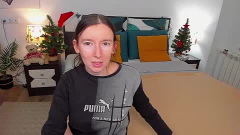 Catrin online show from 01.23.25