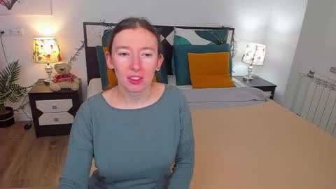 Catrin online show from 02.06.25