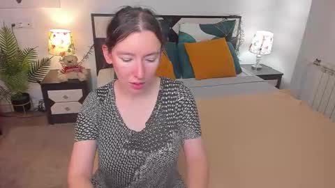 Catrin online show from 09.20.25