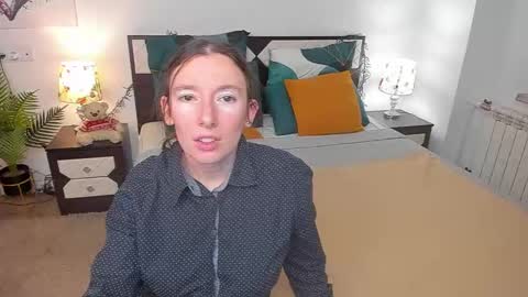 Catrin online show from 09.23.25