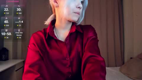 Mia online show from 03.04.26