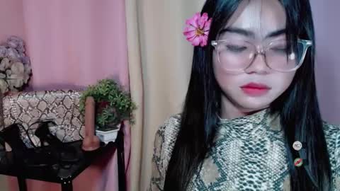 cathy_ho online show from 12.04.24