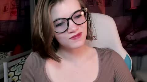 Snapshot of cathybarnes chatting on 05.16.26 cathybarnes online show from 05.16.26