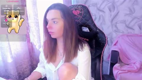 Snapshot of catisyfury chatting on 10.18.25 . . online show from 10.18.25