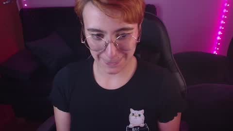 Snapshot of catsito chatting on 10.04.25 im MIA -Independent Model MY OF is catsito3 online show from 10.04.25