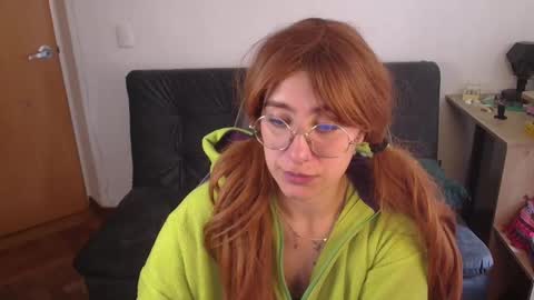 Snapshot of catsito chatting on 10.24.25 im MIA -Independent Model MY OF is catsito3 online show from 10.24.25