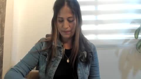 CATT EVANS online show from 11.23.25