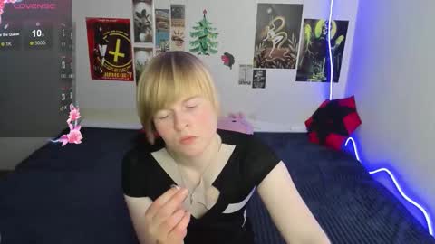 cattie_w_ online show from 02.05.26