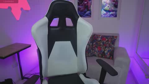 Snapshot of cattleyascaly chatting on 09.27.25 cattleyascaly online show from 09.27.25