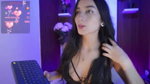 Snapshot of cattleyascaly chatting on 11.03.25 cattleyascaly online show from 11.03.25