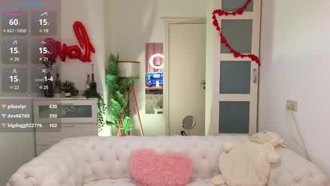 caty_cuddly online show from 02.20.25