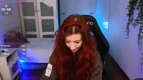 caty_cuddly online show from 02.23.25