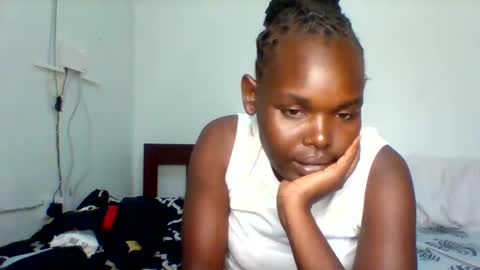 Snapshot of cavy_sweet chatting on 12.03.24 Mecy online show from 12.03.24