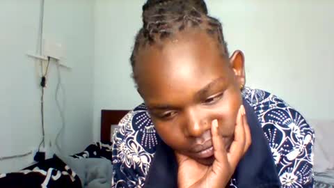 Snapshot of cavy_sweet chatting on 12.07.24 Mecy online show from 12.07.24