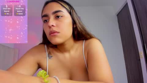 Snapshot of caylin_jordan chatting on 11.04.25 Cay online show from 11.04.25