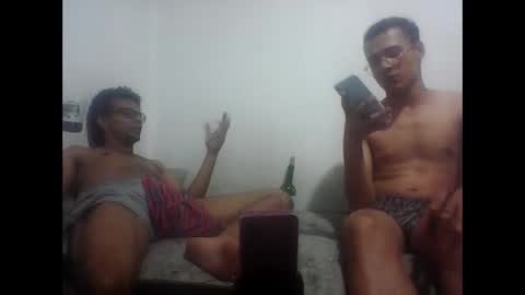 hanging out online show from 03.03.25
