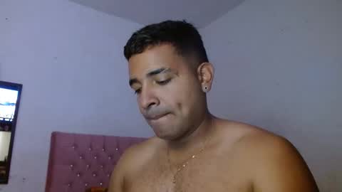 Snapshot of ccamilo_ chatting on 04.20.26 camilo online show from 04.20.26